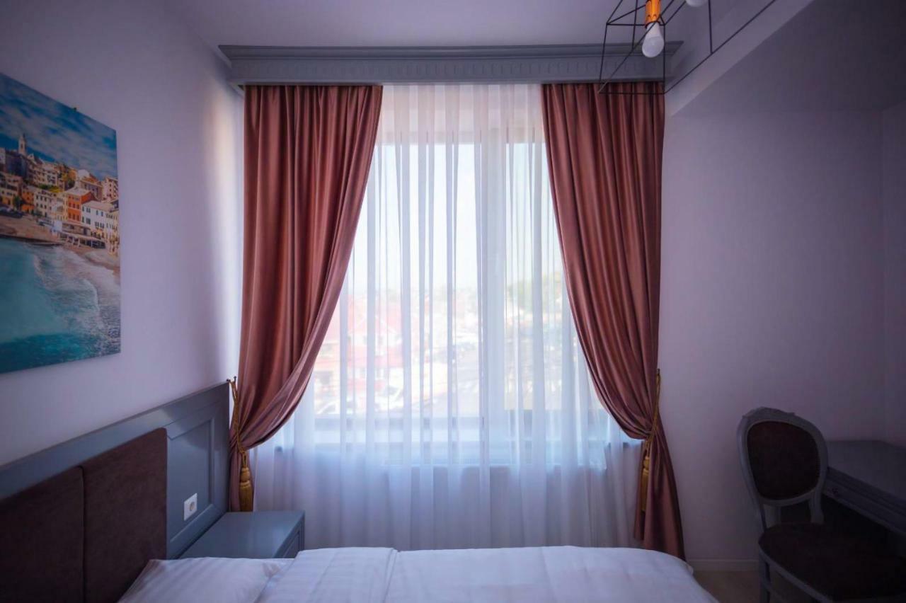 Hotel Glaris Tirgu Frumos Dış mekan fotoğraf