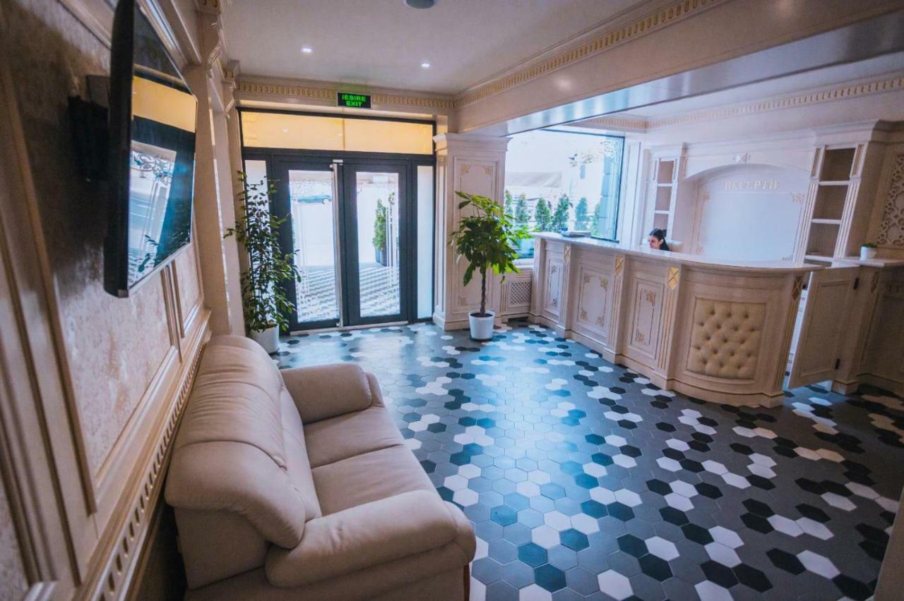 Hotel Glaris Tirgu Frumos Dış mekan fotoğraf