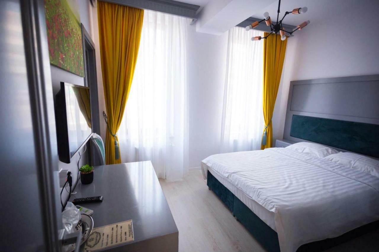 Hotel Glaris Tirgu Frumos Dış mekan fotoğraf