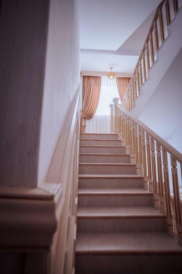 Hotel Glaris Tirgu Frumos Dış mekan fotoğraf